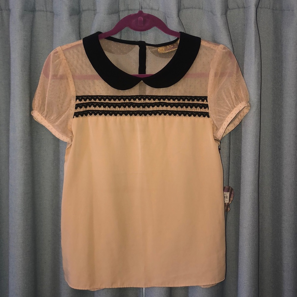 NWT Vera Wang top